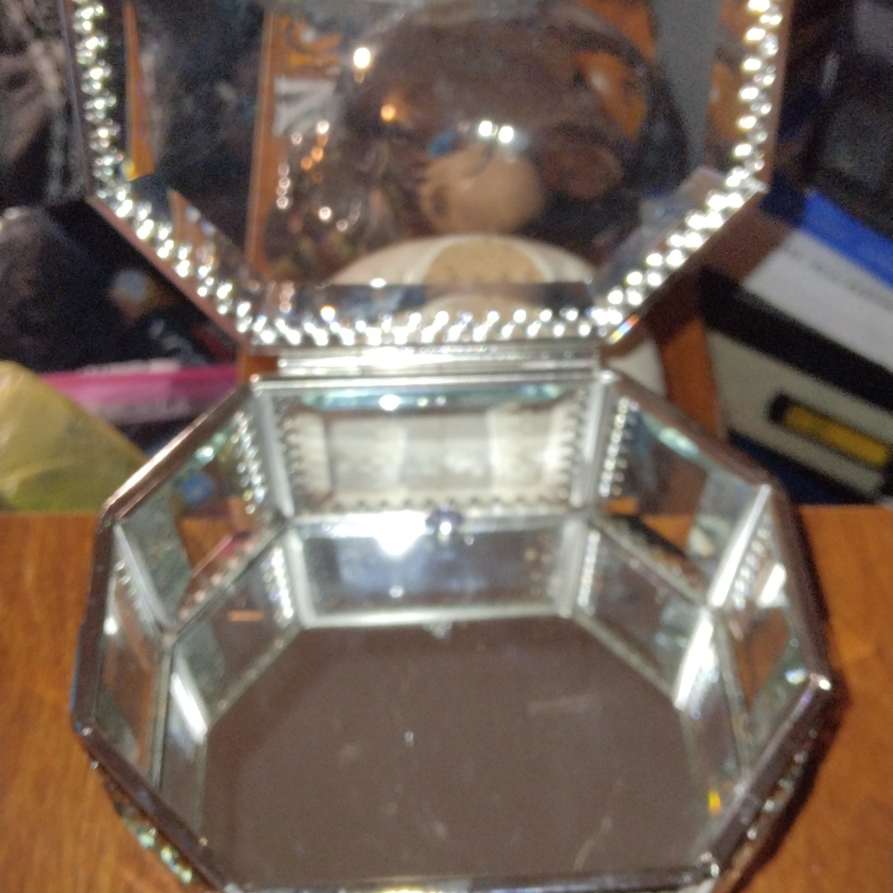 Nicole Miller Home Octagonal Mirrored Glass Silver Trinket Box